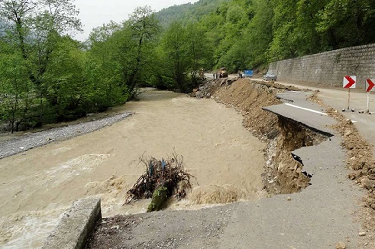 انسداد در این جاده تا جمعه ادامه دارد