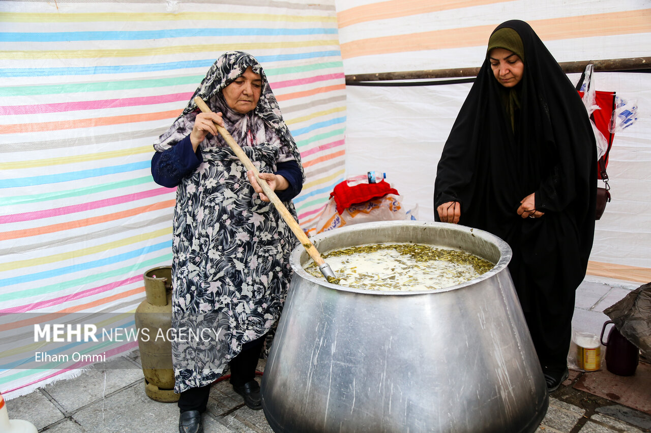 پخت و توزیع بیش از۳۰۰۰ پرس غذا در غرفه بیت الشهداء بیجار – خبرگزاری مهر | اخبار ایران و جهان